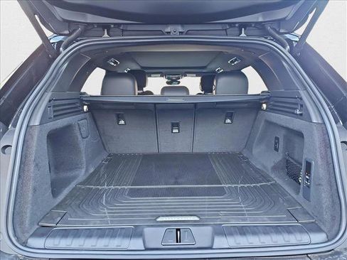 New 2025 Land Rover Range Rover Sport image 12