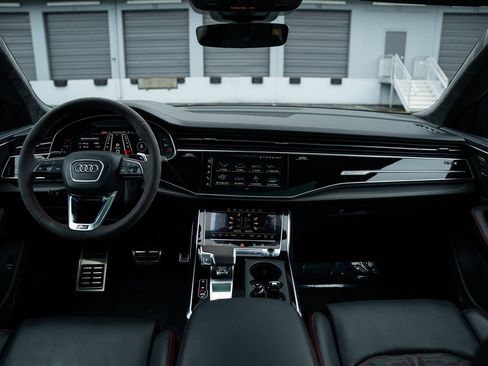 Used 2022 Audi RS Q8 image 35