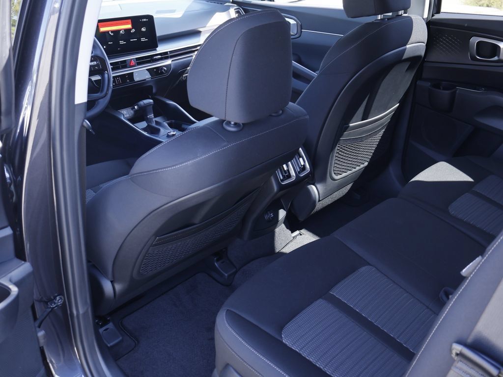 New 2026 Kia Sorento LX FWD image 13