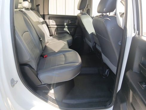 Used 2016 RAM 3500 Tradesman w/ Chrome Appearance Group image 17