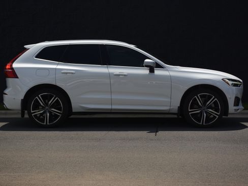 Used 2019 Volvo XC60 T6 R-Design w/ Protection Package Premier AWD/4WD image 8