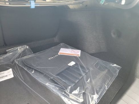 New 2026 Nissan Sentra SV w/ SV Convenience Package FWD image 32
