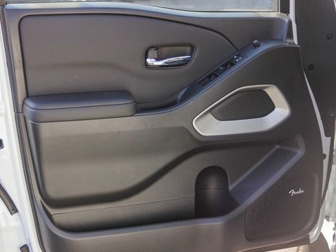 New 2024 Nissan Frontier SV w/ SV Convenience Package image 25