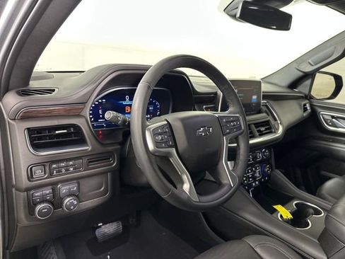 Used 2023 Chevrolet Tahoe Z71 w/ Luxury Package image 13