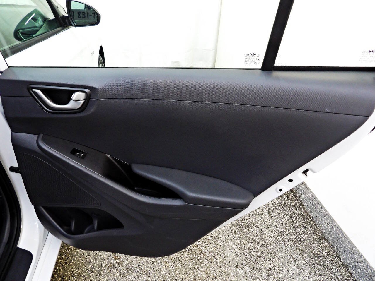 Used 2019 Hyundai Ioniq Blue FWD image 12