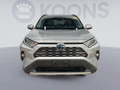 Used 2020 Toyota RAV4 Limited image 10
