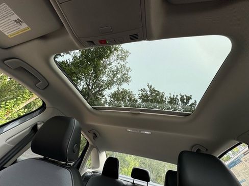 New 2025 Volkswagen Jetta SE image 33