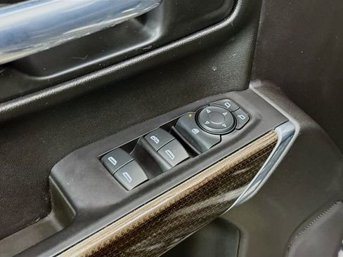 Used 2021 Chevrolet Silverado 1500 RST image 17