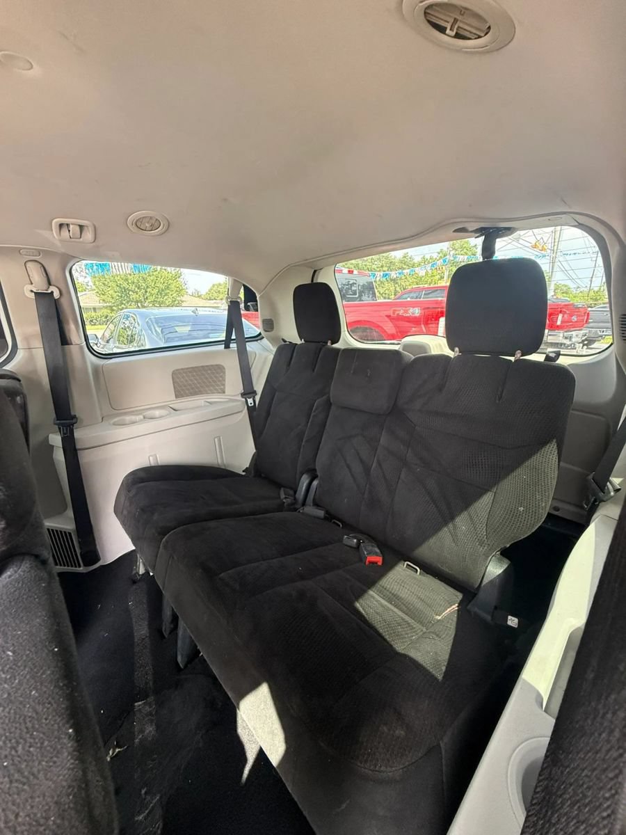 Used 2016 Dodge Grand Caravan SE w/ Quick Order Package 29E SE FWD image 15