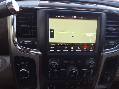 Used 2018 RAM 2500 Laramie image 19