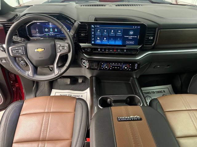 Used 2025 Chevrolet Silverado 3500 High Country w/ High Country Premium Package AWD/4WD image 26