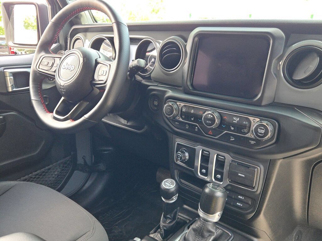 Used 2019 Jeep Wrangler Sport AWD/4WD image 17