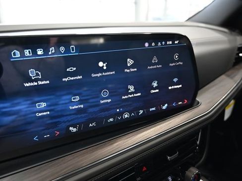 New 2026 Chevrolet Suburban Z71 w/ Comfort Package image 16