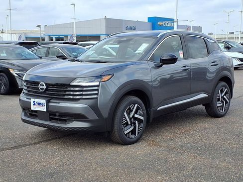 New 2026 Nissan Kicks SV w/ SV Premium Package FWD image 3