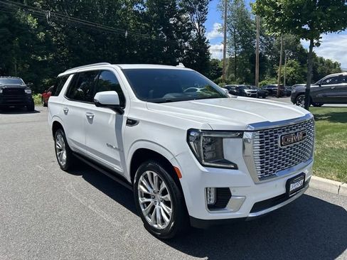 Used 2022 GMC Yukon Denali AWD/4WD image 2