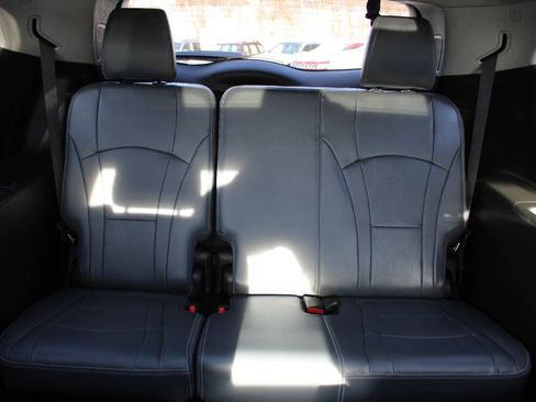 Used 2018 Buick Enclave Premium w/ Experience Buick Package image 31