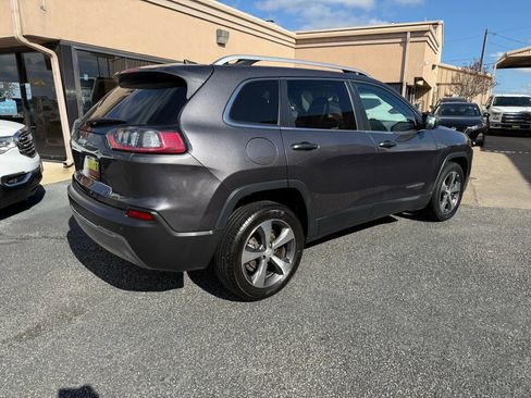 Used 2020 Jeep Cherokee Limited image 5