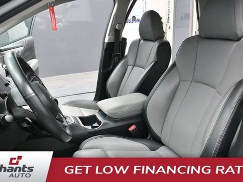 Used 2022 Subaru Outback Limited AWD/4WD image 25