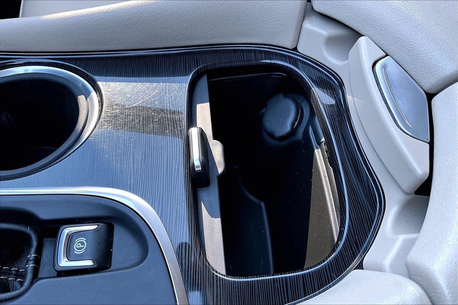 Used 2018 Buick Envision Preferred FWD image 31