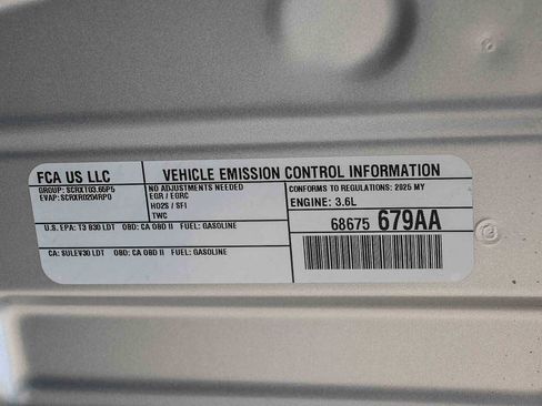 New 2025 Jeep Grand Cherokee Limited image 36