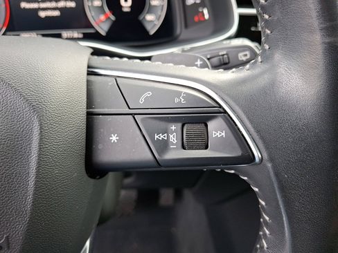 Used 2020 Audi Q8 Premium Plus w/ Premium Plus Package image 23