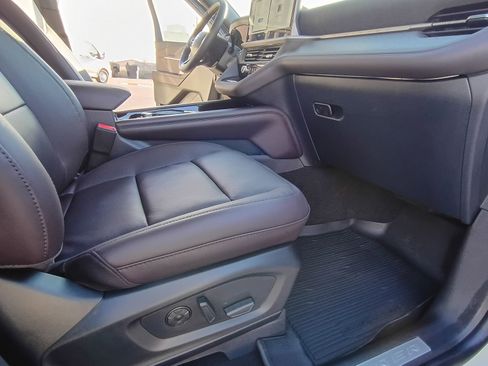 New 2026 Ford Explorer Platinum image 30