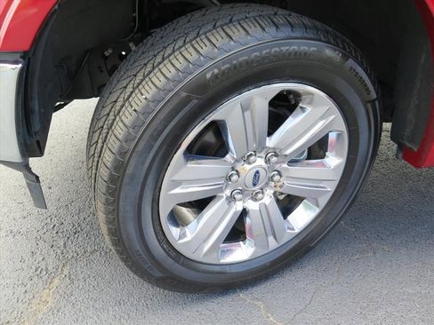 Used 2020 Ford F150 Lariat w/ Equipment Group 502A Luxury AWD/4WD image 18
