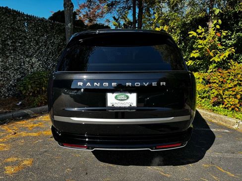 New 2025 Land Rover Range Rover SE image 6