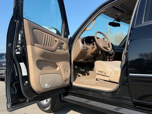 Used 2004 Toyota Sequoia Limited image 85