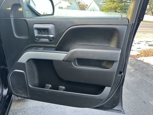 Used 2017 Chevrolet Silverado 1500 LTZ Z71 image 12