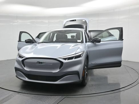 New 2026 Ford Mustang Mach-E Select RWD image 28