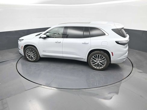 Used 2026 Buick Enclave Avenir w/ Super Cruise Package AWD/4WD image 37