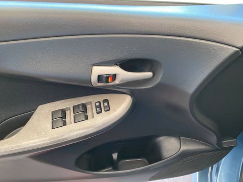 Used 2013 Toyota Corolla S FWD image 27