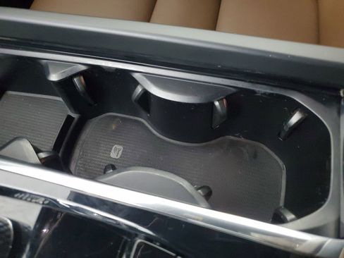 Used 2023 Volvo XC60 B5 Plus w/ Climate Package image 33