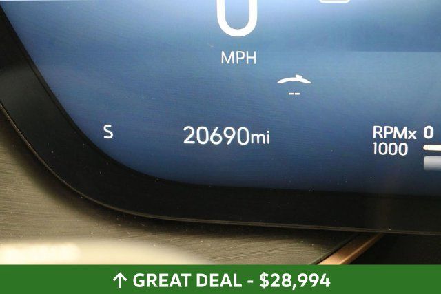Used 2024 Buick Envision Sport Touring AWD/4WD image 36