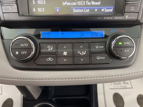 Used 2018 Toyota RAV4 XLE image 27