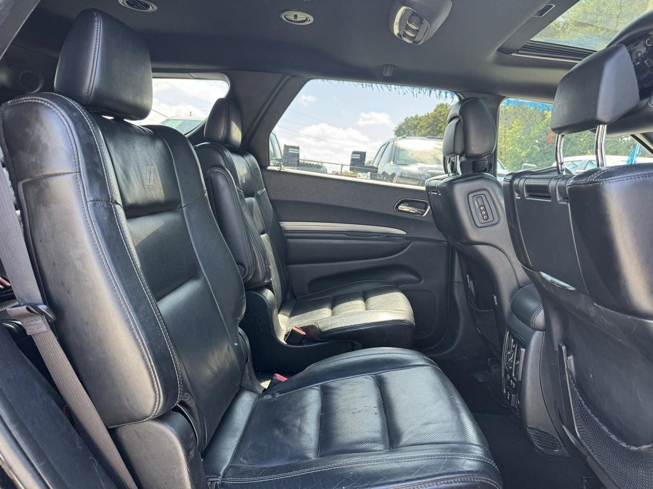 Used 2020 Dodge Durango R/T w/ Blacktop Package RWD image 18