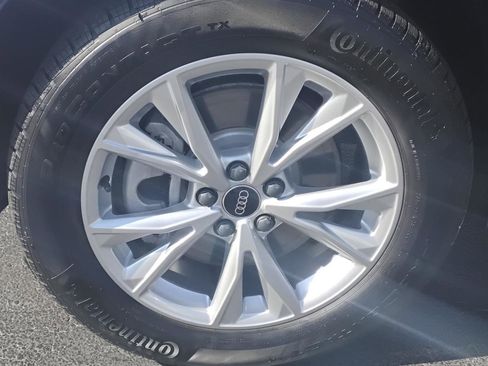 Certified 2025 Audi Q3 2.0T Premium w/ Convenience Package image 14