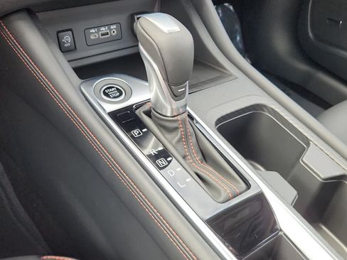 Used 2025 Nissan Sentra SR w/ SR Premium Package FWD image 13