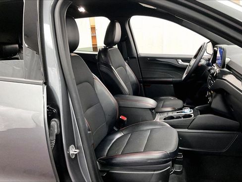 Used 2023 Ford Escape ST-Line image 7