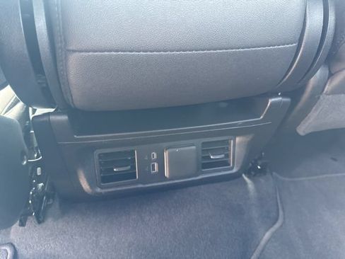 Used 2026 GMC Sierra 1500 SLT AWD/4WD image 18