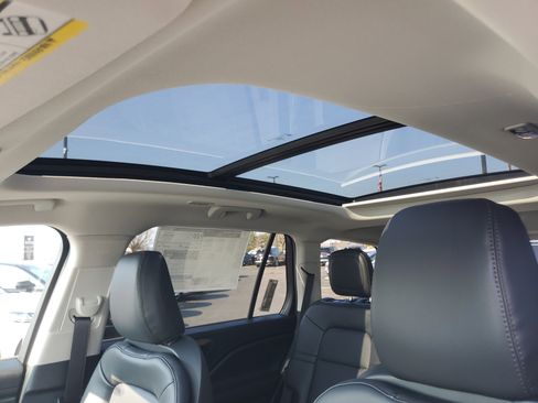 New 2026 Lincoln Aviator AWD image 10