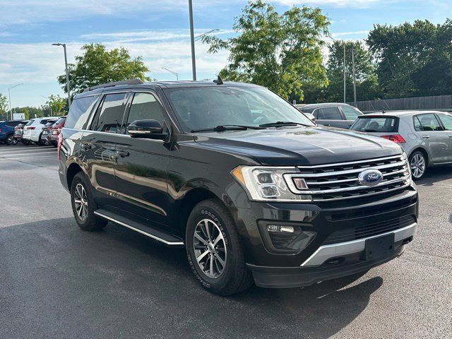 Used 2021 Ford Expedition XLT AWD/4WD image 3