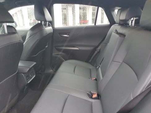 Certified 2023 Toyota Venza XLE image 12