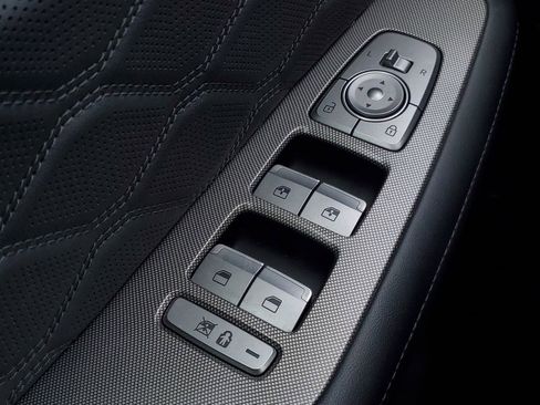 Used 2022 Hyundai Palisade Calligraphy image 17