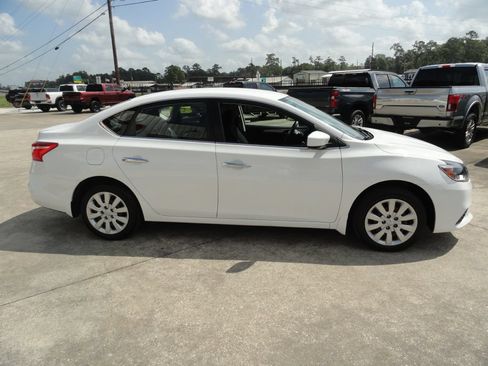 Used 2019 Nissan Sentra S FWD image 5
