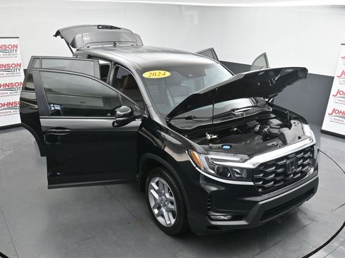 Used 2024 Honda Passport EX-L image 41