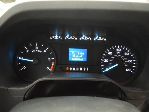 Used 2023 Ford E-450 and Econoline 450 Super Duty w/ Power Windows & Locks Group image 9