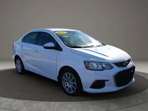Used 2018 Chevrolet Sonic Premier w/ Driver Confidence Package image 8