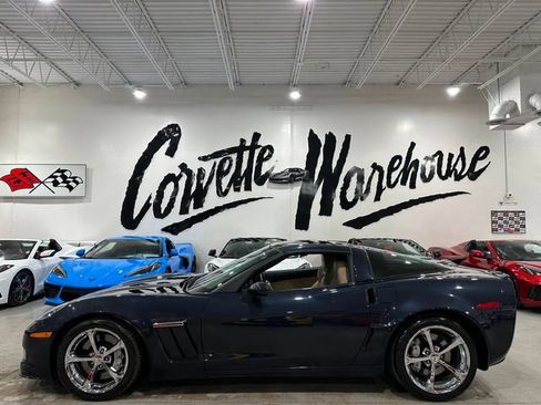Used 2013 Chevrolet Corvette Grand Sport w/ 2LT Preferred Equipment Group RWD image 2